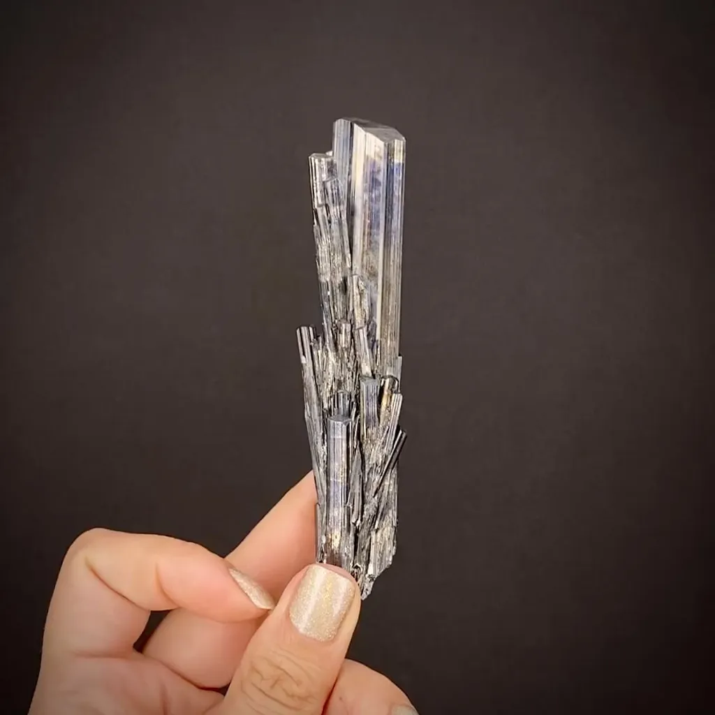 Stibnite image