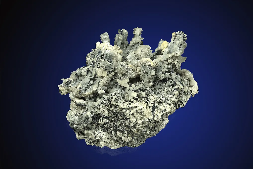 Stibnite - image 3