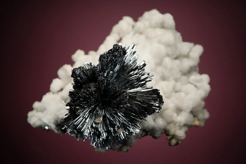 Stibnite on Calcite - image 2