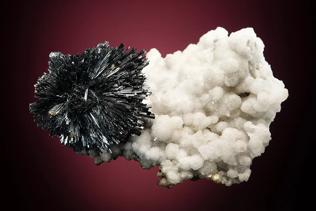 Stibnite on Calcite - image 4