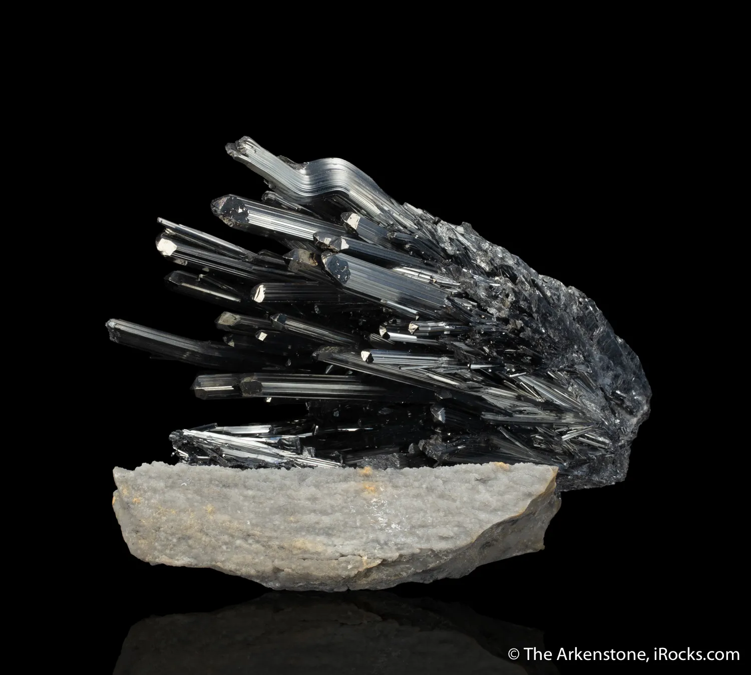 Stibnite on matrix - image 3