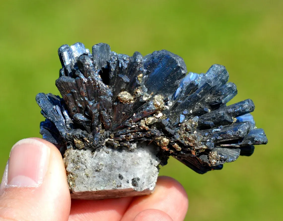 Stibnite & Pyrite Quartz 133 grams - Cizma mine, Cizma, Mica valley, Maramureș County, Romania - image 2
