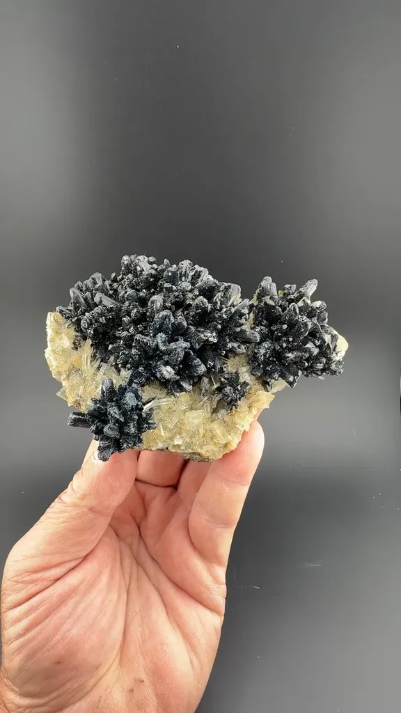Stibnite with Barite image