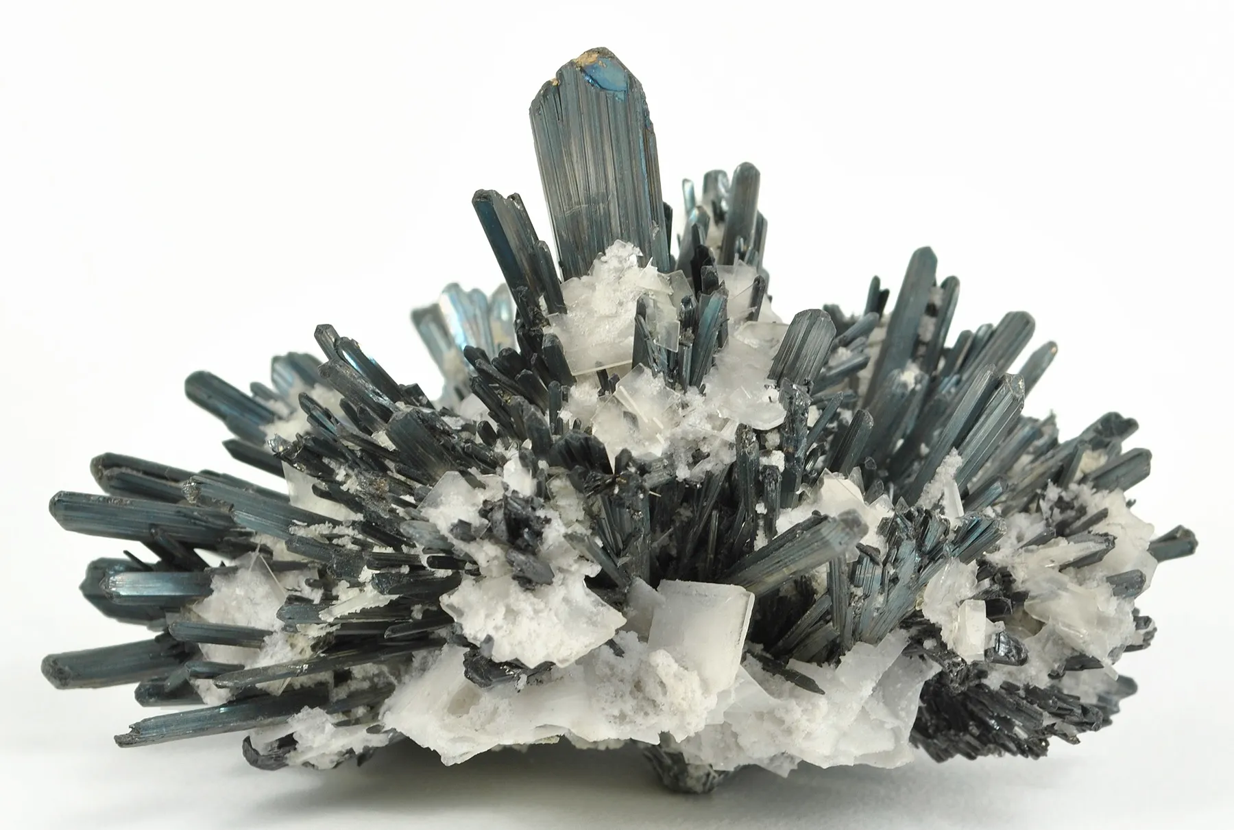 Stibnite With Baryte - image 3