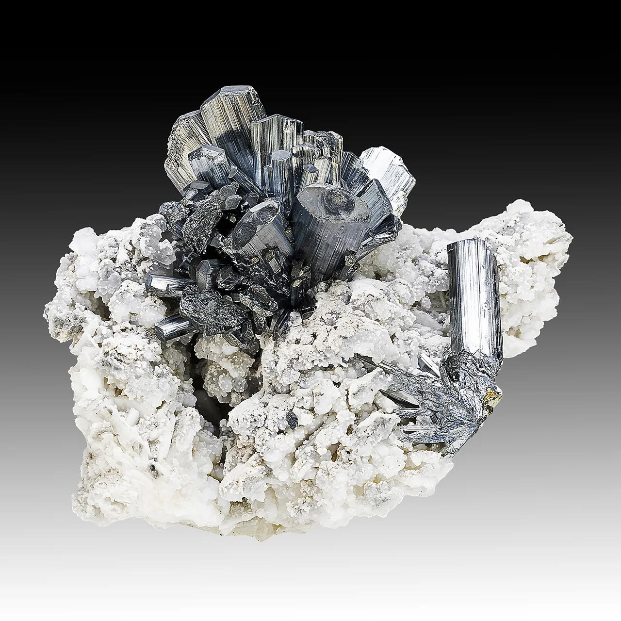 Stibnite with Calcite - image 1