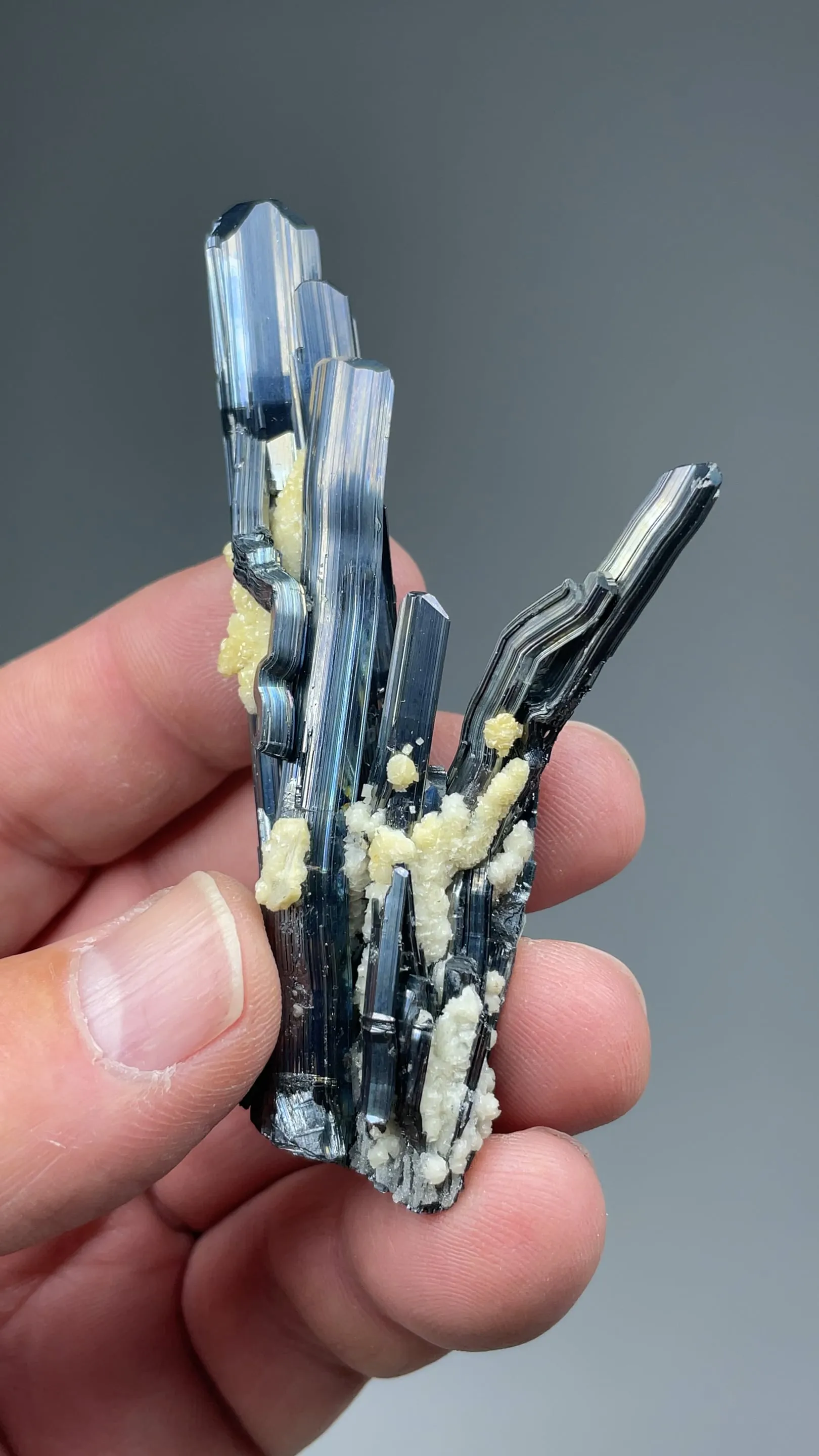 Stibnite with Calcite - image 2