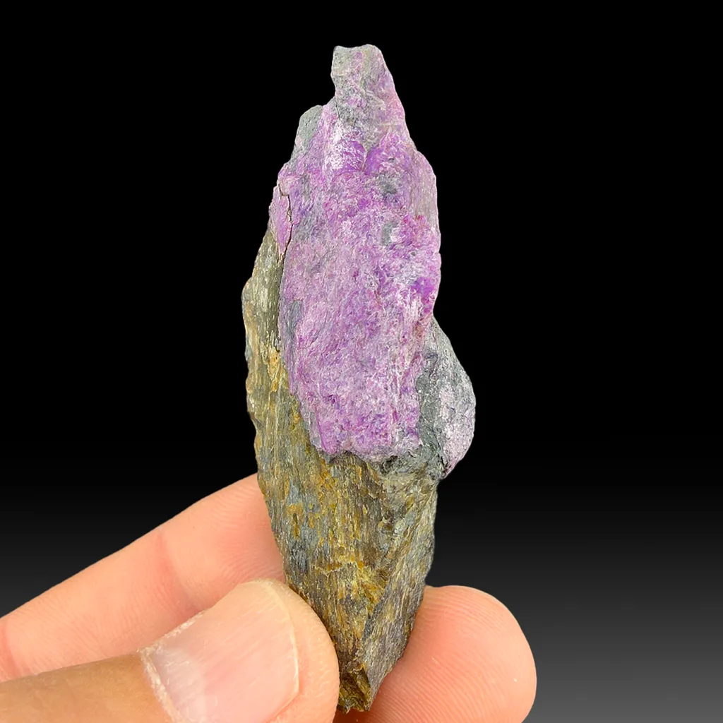Stichtite - image 1