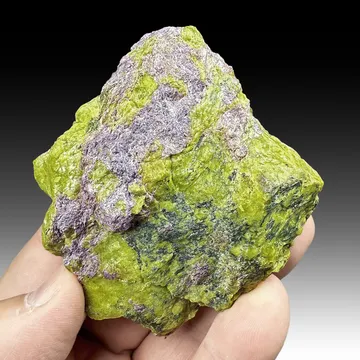 Stichtite