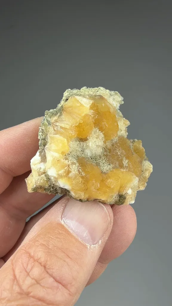 Stilbite - image 2