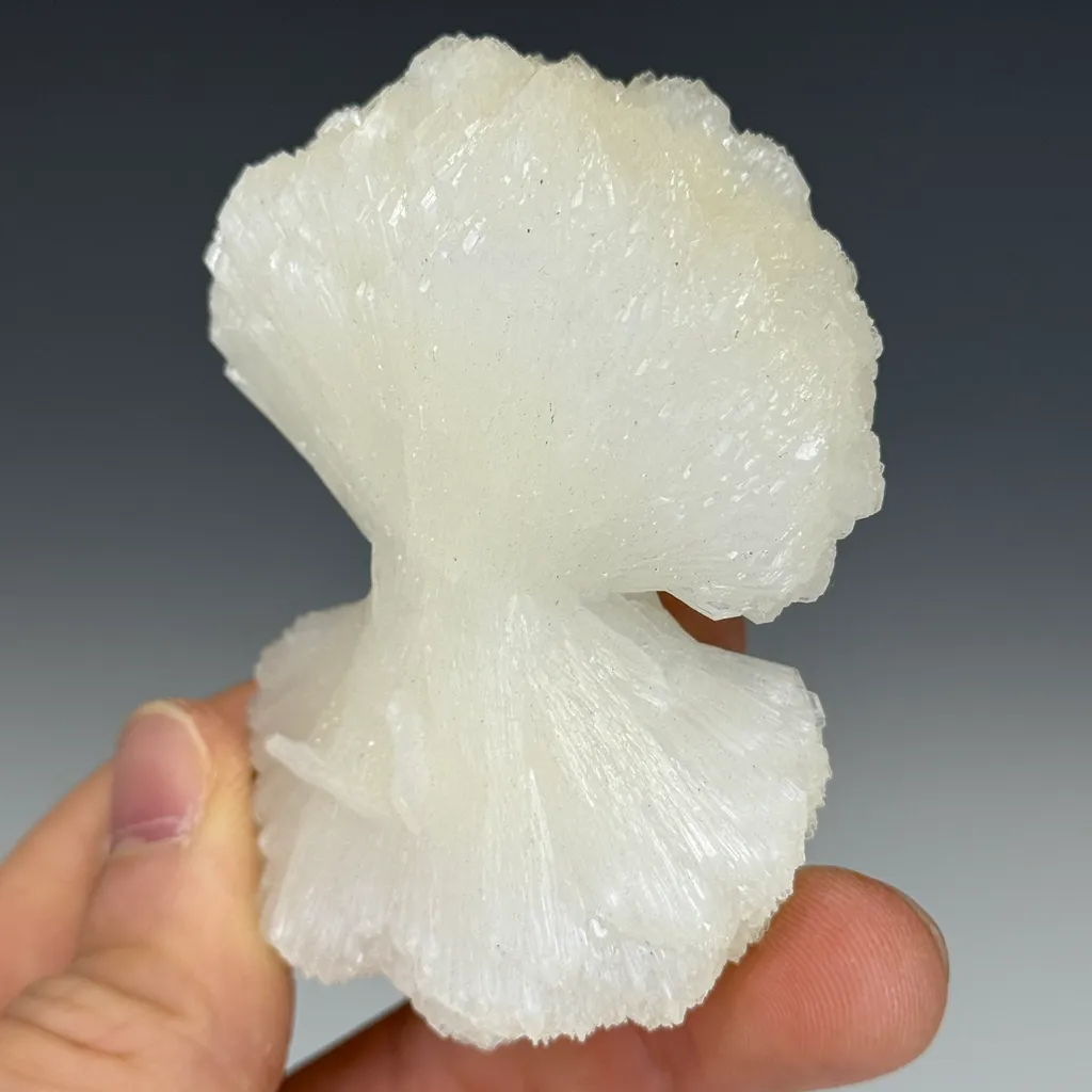Stilbite - image 3