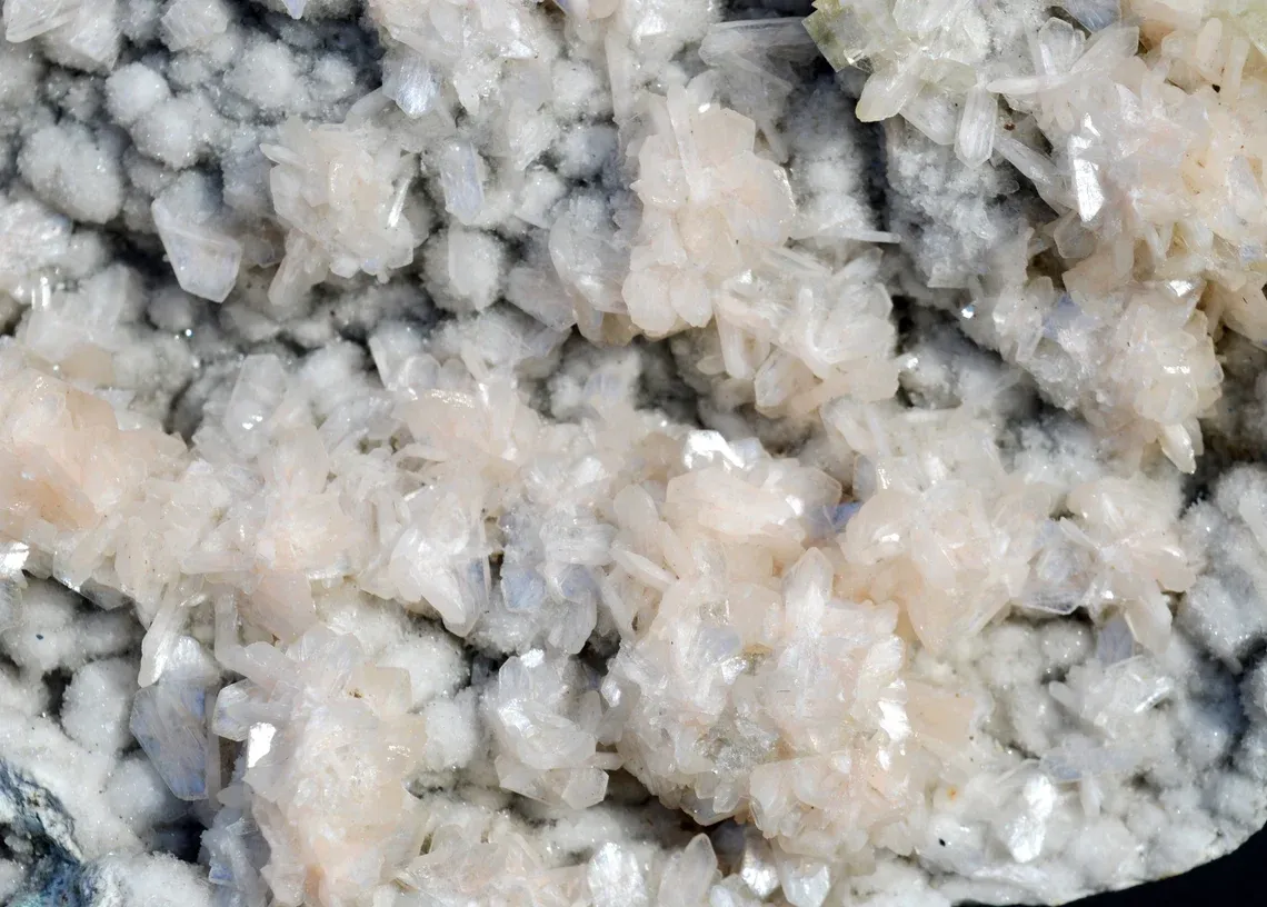 Stilbite and Apophyllite 2040 grams - Pune District, Maharashtra, India - image 4