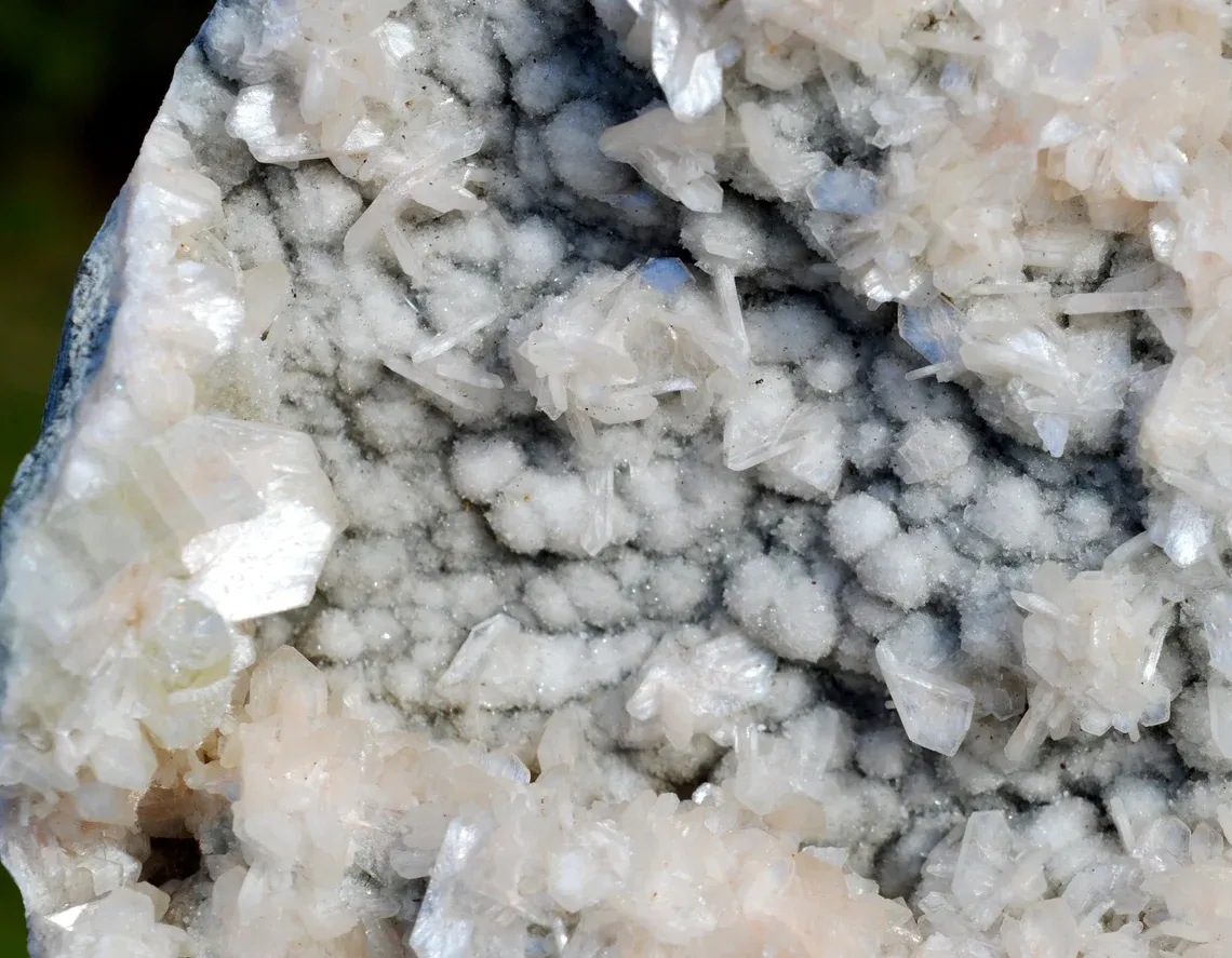 Stilbite and Apophyllite 2040 grams - Pune District, Maharashtra, India - image 5