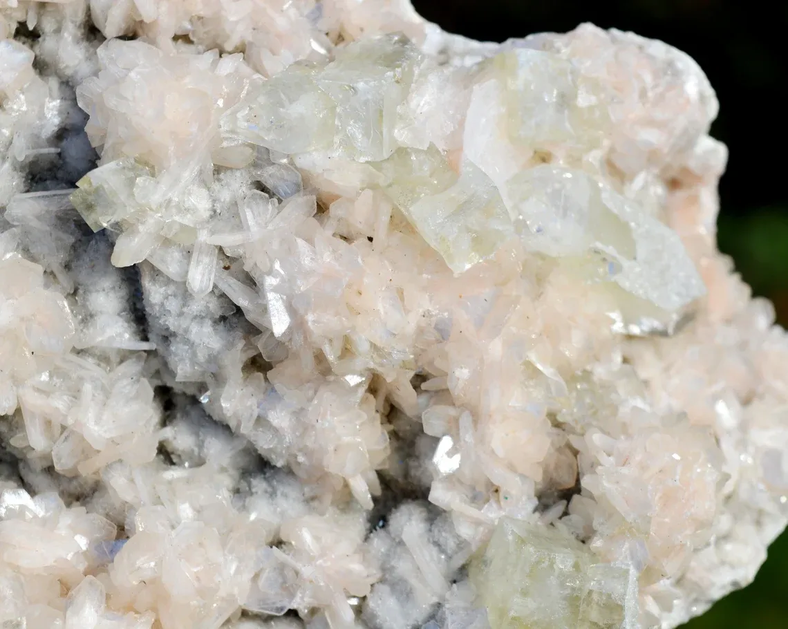 Stilbite and Apophyllite 2040 grams - Pune District, Maharashtra, India - image 3