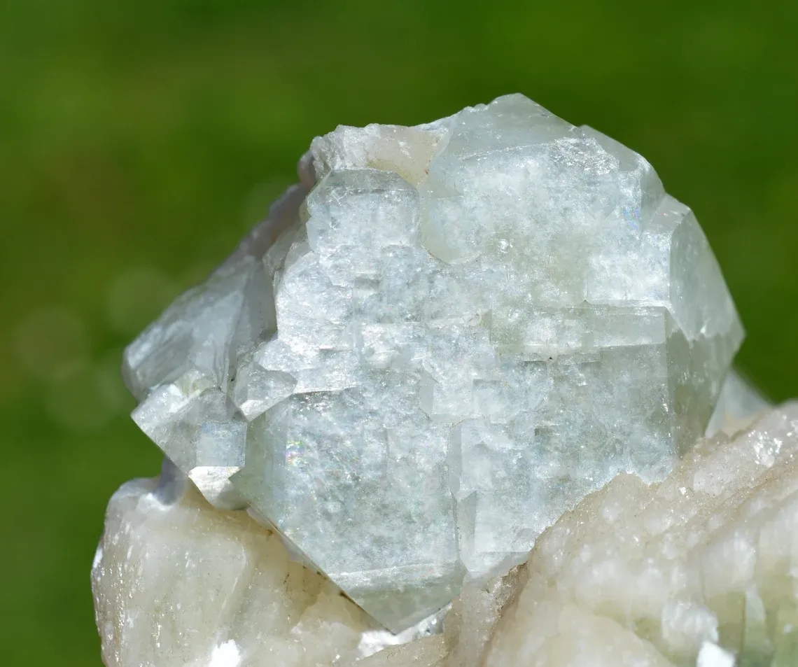 Stilbite and Apophyllite 410 grams - Pune District, Maharashtra, India - image 6