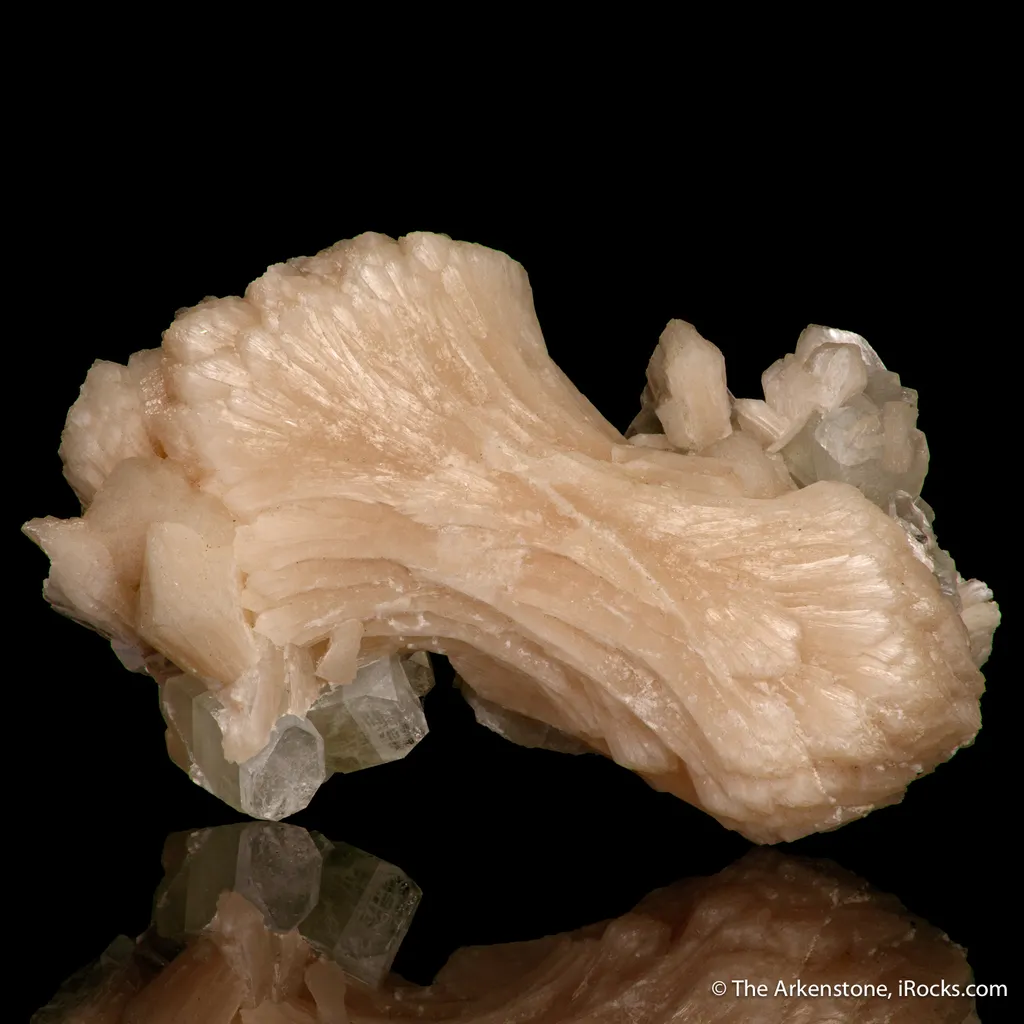 Stilbite-Ca and Fluorapophyllite-(K) - image 3