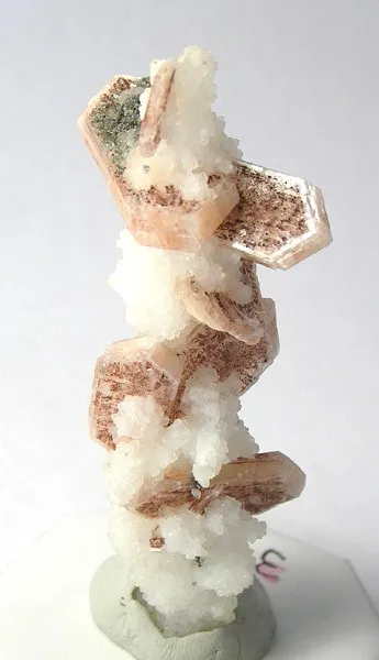 Stilbite-Ca, Quartz image