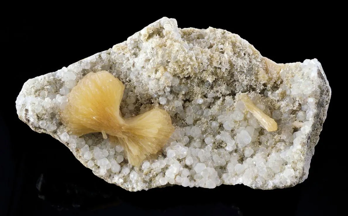 Stilbite, Calcite - image 1