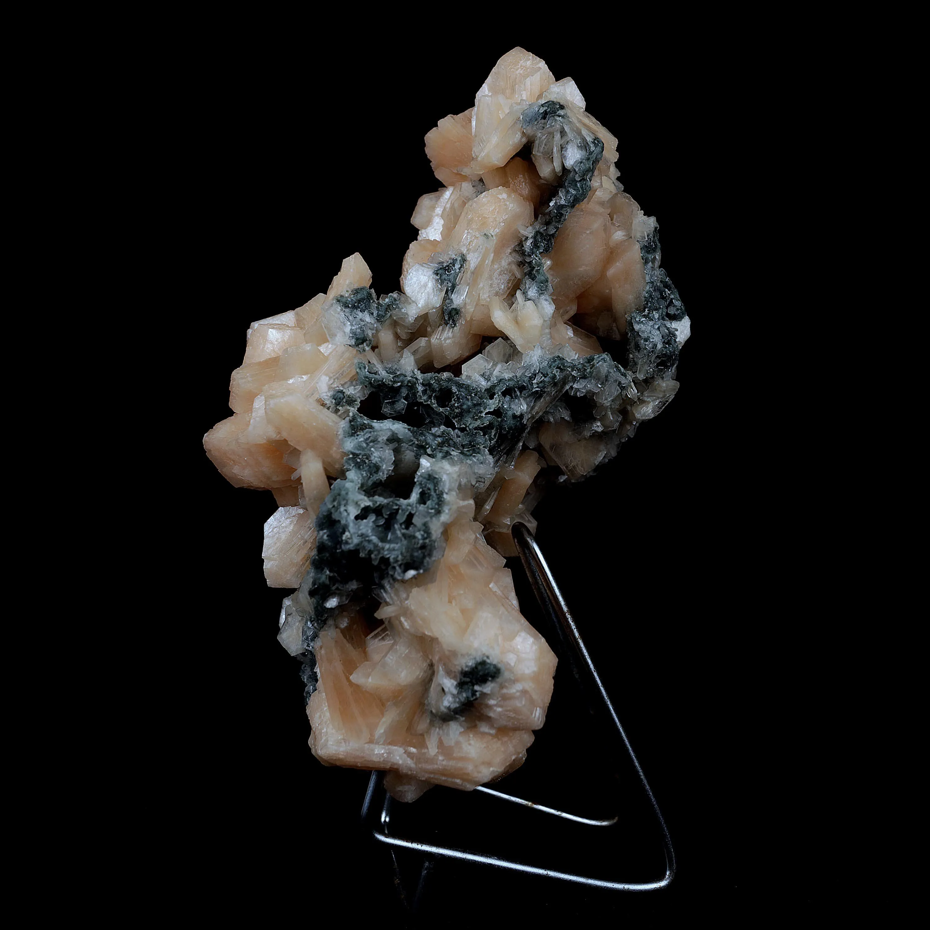 Stilbite Crystals on Chalcedony Big Cluster Natural Mineral Specimen - image 6