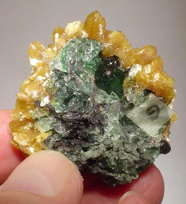 Stilbite, Fluorite - image 2