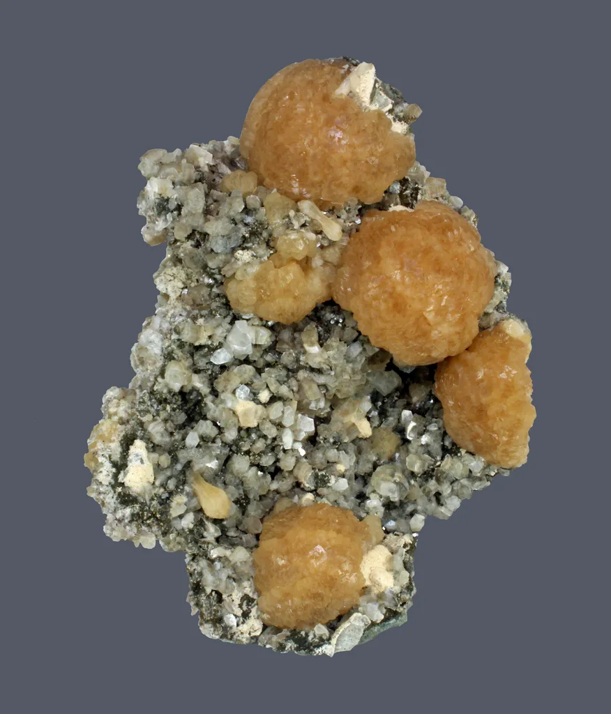 Stilbite, Heulandite from USA, New Jersey, Watchung, Fanwood Quarry image