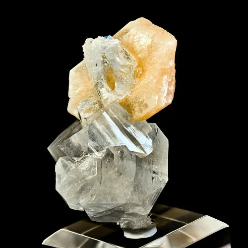 Stilbite on Apophyllite - image 2