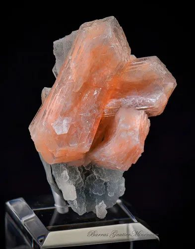 Stilbite on Quartz image