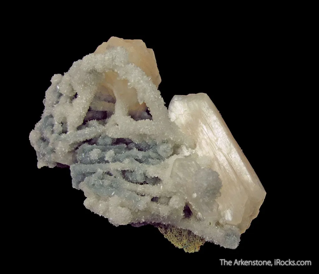 Stilbite on Quartz - image 3