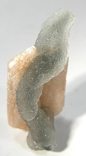 Stilbite, Quartz image