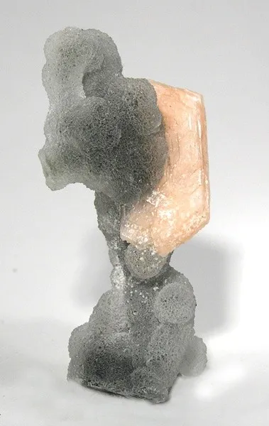 Stilbite, Quartz image