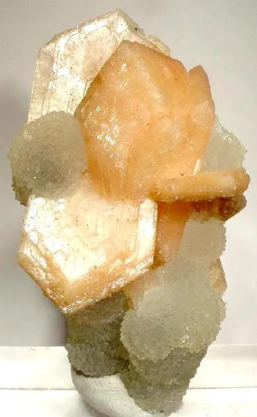 Stilbite, Quartz image