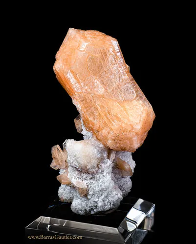 Stilbite sur Quartz image
