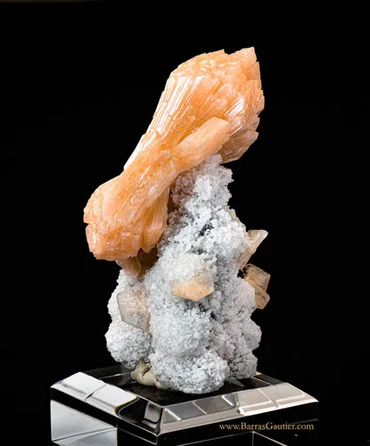 Stilbite sur Quartz - image 2