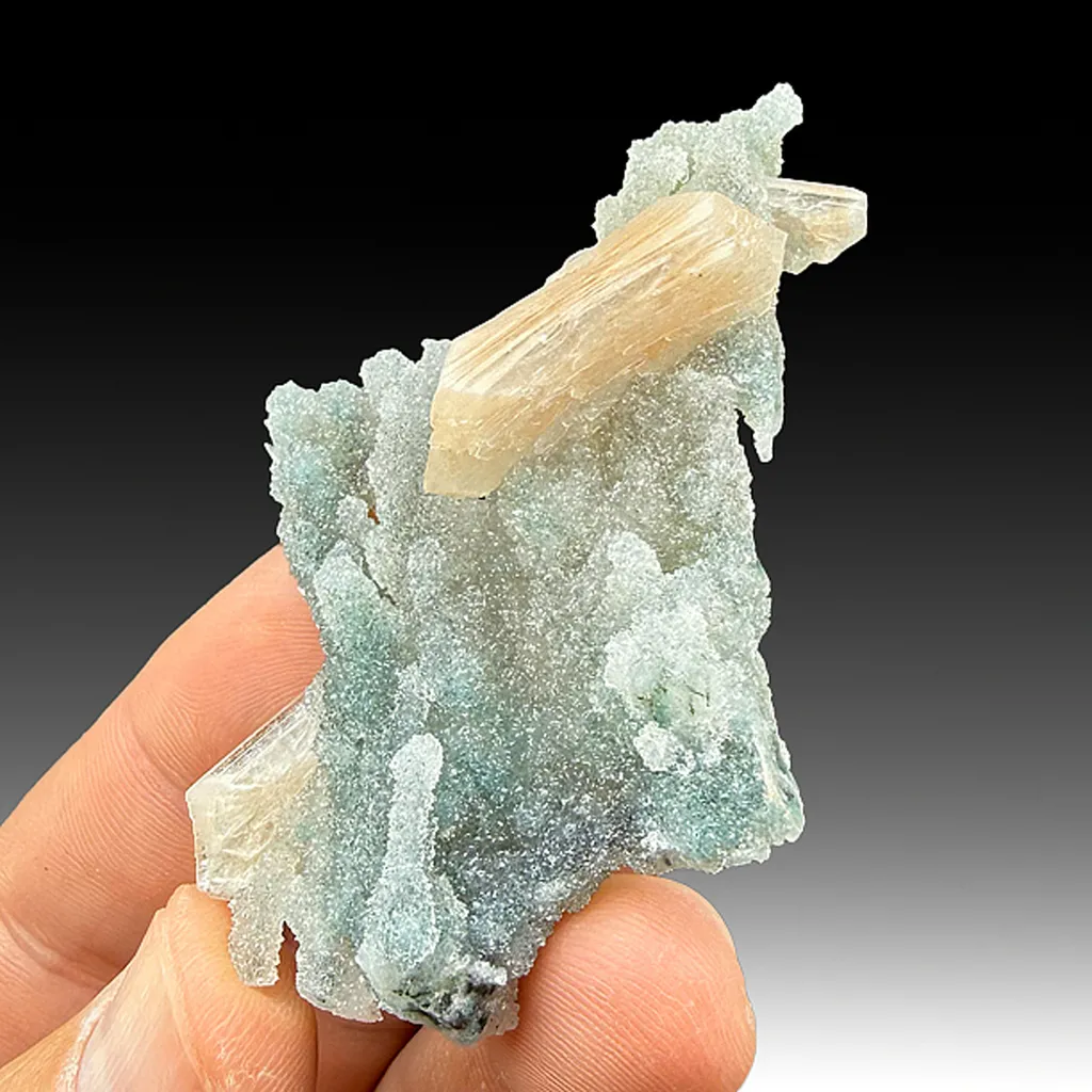 Stilbite with Quartz image
