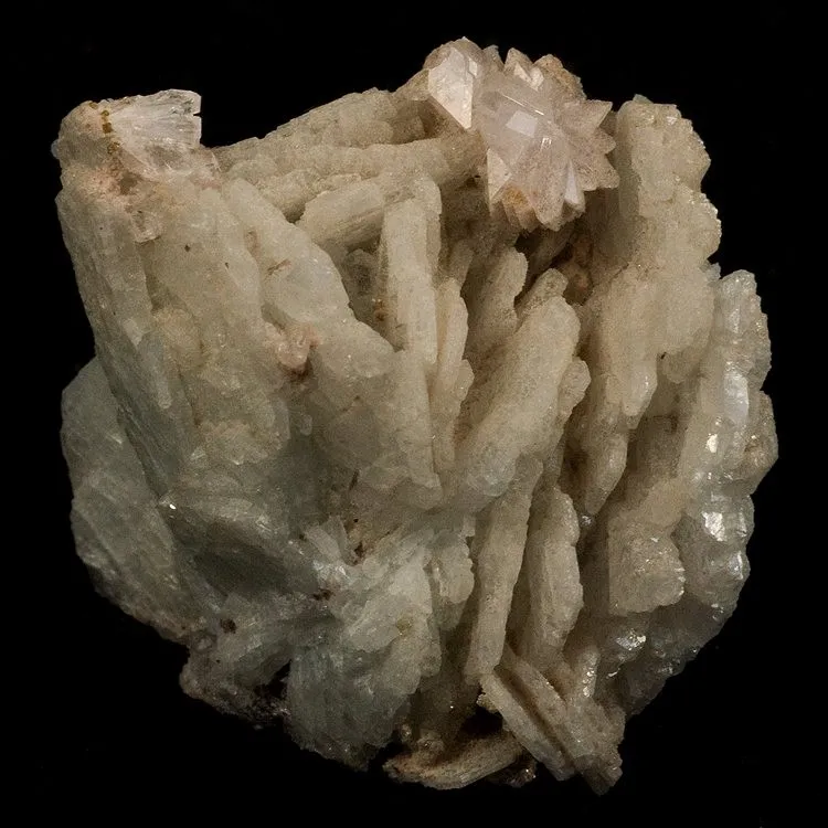 Stokesite, Albite (Var: Cleavelandite) image