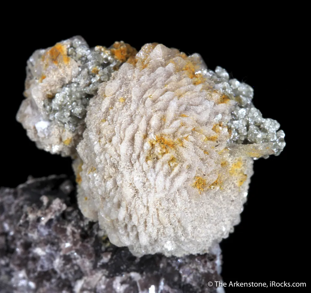 Stokesite with Cookeite on Lepidolite (illustrated) image