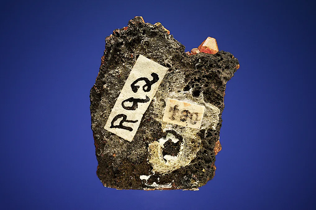 Stolzite - image 3