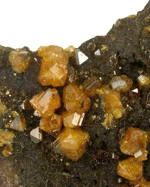 Stolzite - image 2