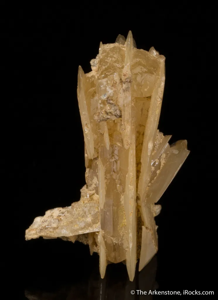 Stolzite - image 3