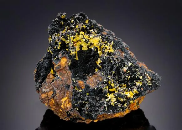 Stolzite image