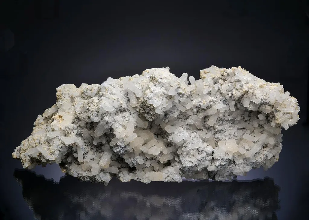 Strontianite image