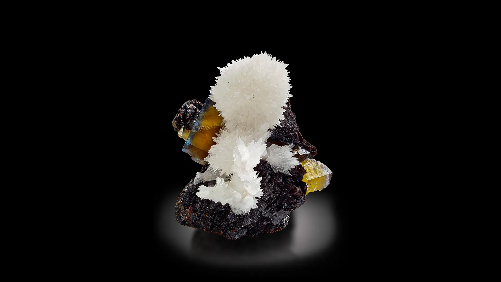 Strontianite - image 1