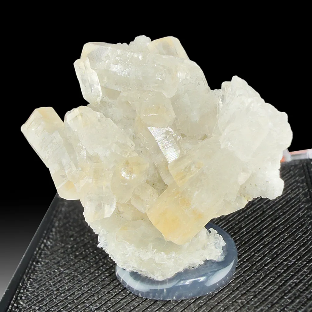 Strontianite - image 1