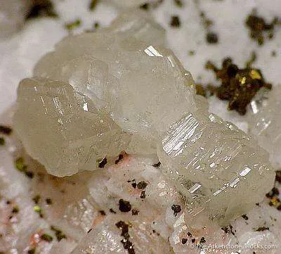 Strontianite and Chalcopyrite on Baryte - image 3