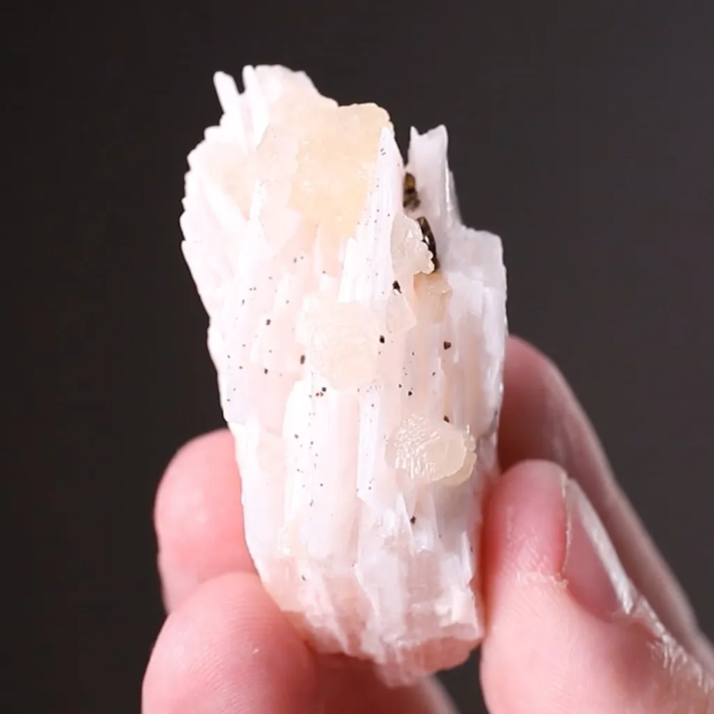 Strontianite with Chalcopyrite on Baryte - image 2