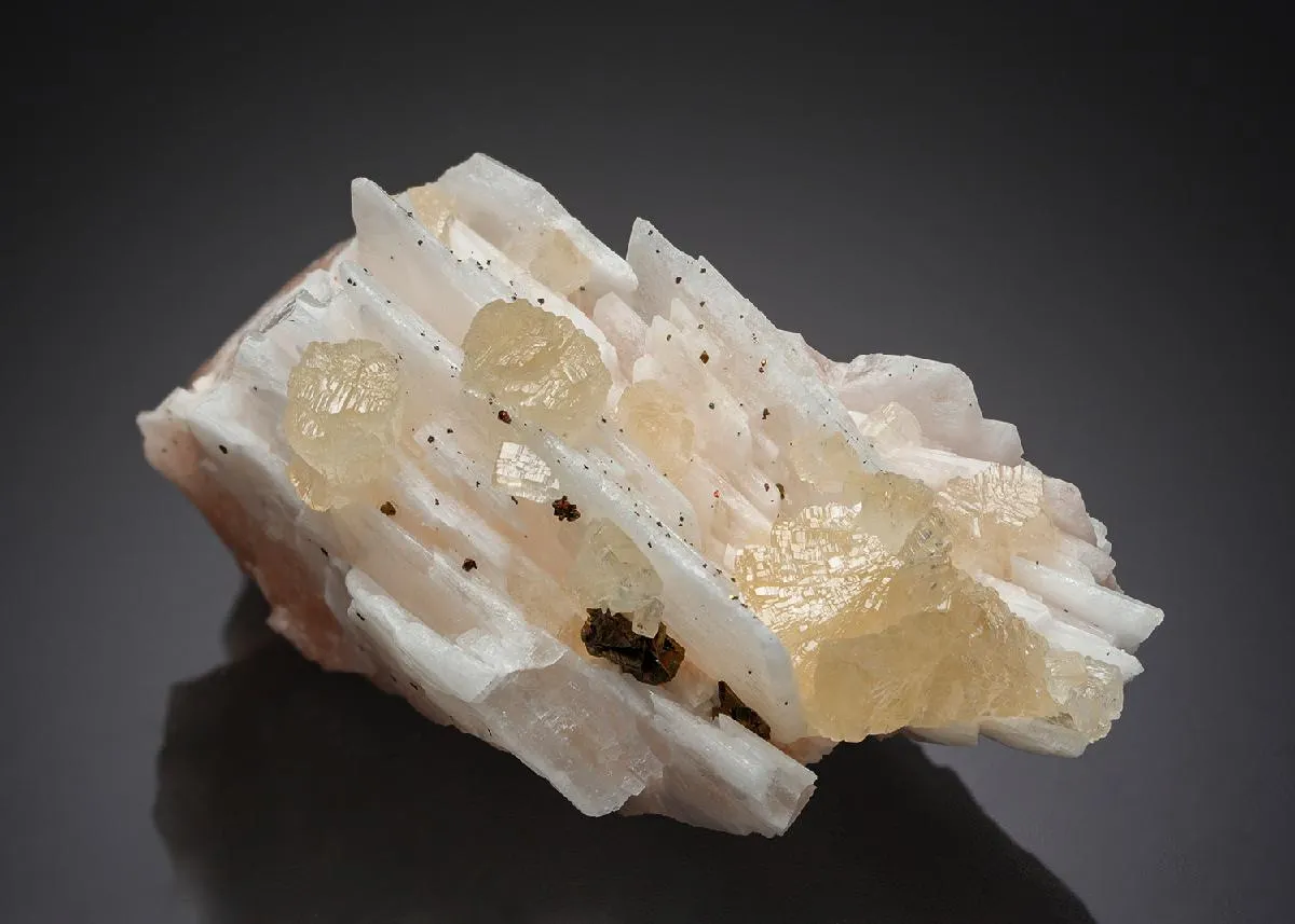 Strontianite with Chalcopyrite on BARYTE - image 1