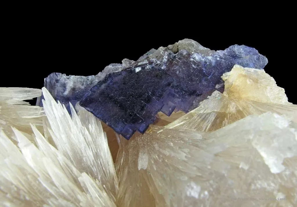 Strontianite With Fluorite and Calcite - image 2