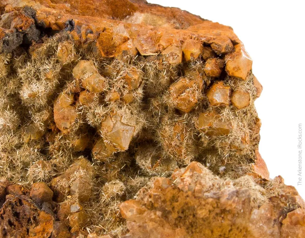Strunzite on Quartz - image 3