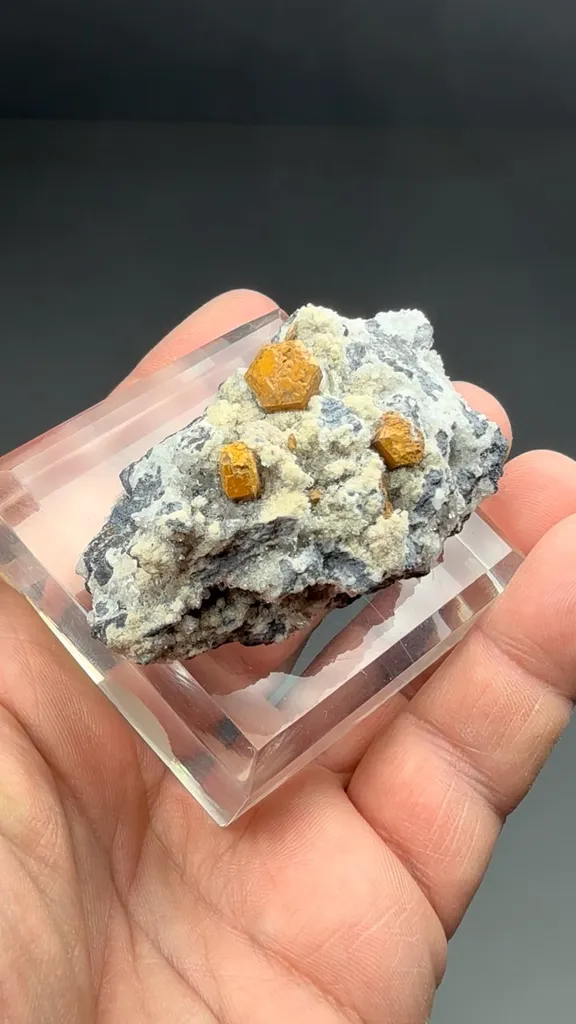 Sturmanite - image 2