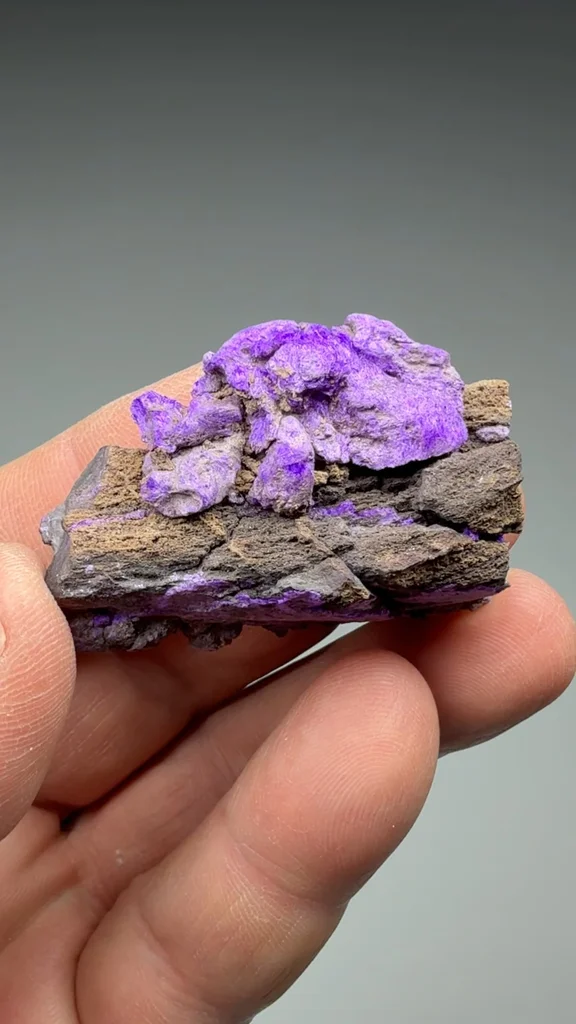 Sugilite from N'Chwaning III Mine, N'Chwaning Mines, Northern Cape, South Africa - image 2