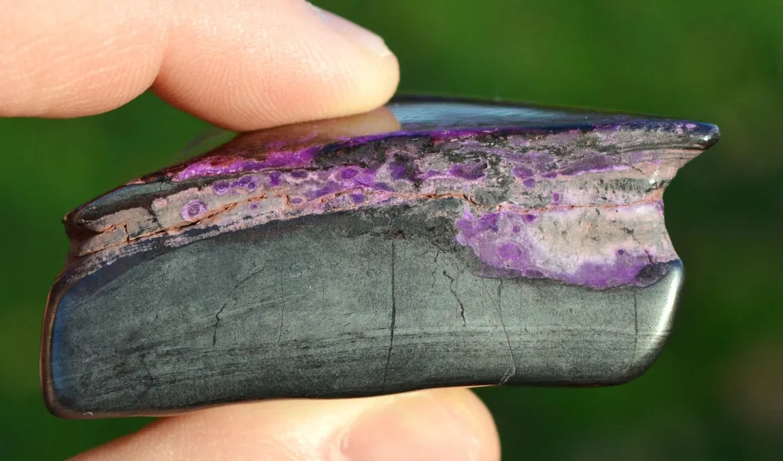 Sugilite & Hematite 138 grams - Wessels Mine, North Cape Province, South Africa - image 8